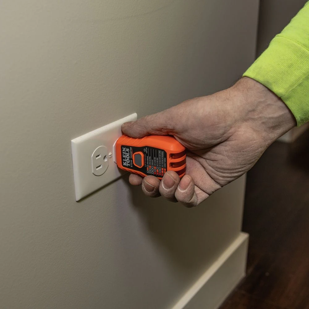 Klein ET310 Digital Circuit Breaker Finder 3 Klein ET310 Digital Circuit Breaker Finder - Image 3