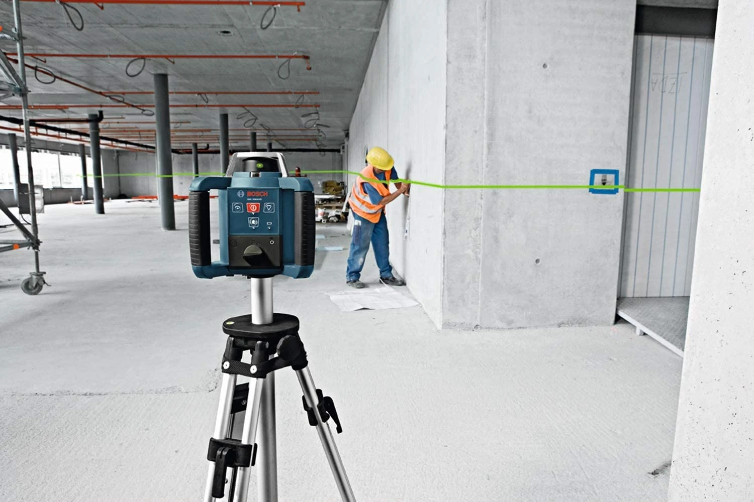 Bosch GRL 300 HVG Self-Leveling Green-Beam Rotary Laser With Layout Beam 4 Bosch GRL 300 HVG Self-Leveling Green-Beam Rotary Laser With Layout Beam - Image 4