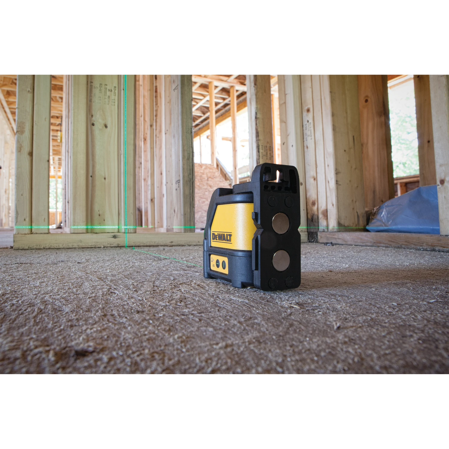 DeWalt DW088CG Green Cross Laser 5 DeWalt DW088CG Green Cross Laser - Image 5