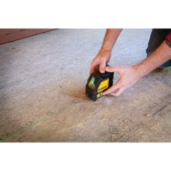 DeWalt DW088CG Green Cross Laser 8 DeWalt DW088CG Green Cross Laser -Famous Tool Store image 571f03a4 9550 4078 9ab5 7d1c9feacd43