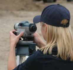 Bosch GOL26 Automatic Optical Level -Famous Tool Store image 9360d753 7809 4453 ac2a 842ccb84c8f9