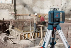 Bosch GR16 16' Telescoping Leveling Rod -Famous Tool Store image 9606dd5c ffca 4eb4 937f 280a316fefa2