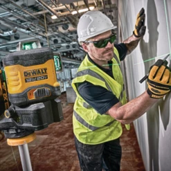 Dewalt DCLE34030G 20V MAX 3 X 360 Green Laser Kit 7 Dewalt DCLE34030G 20V MAX 3 X 360 Green Laser Kit -Famous Tool Store image d027a0ec 6332 4715 8074 850f6f4774ac