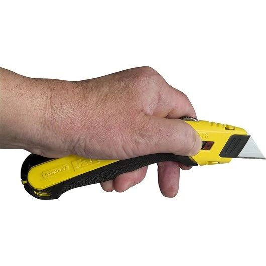 Stanley 10-778 Fatmax Retractable Utility Knife 4 Stanley 10-778 Fatmax Retractable Utility Knife - Image 4