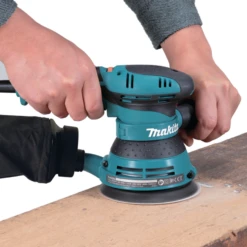 Makita BO5041K 5" Random Orbit Sander -Famous Tool Store image da554492 0a31 4def b589 3f97033763c7