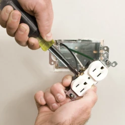 Klein 32477 10-in-1 Multi-Bit Screwdriver Set -Famous Tool Store image dfdfe5d1 b20a 4e19 b1c1 78c18a1e7cd6